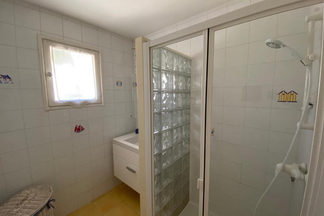 Photo of Bathroom in Le Bois-Plage-en-Re