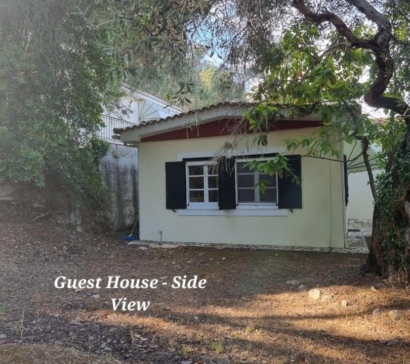 Photo of Buildings in Sinarades