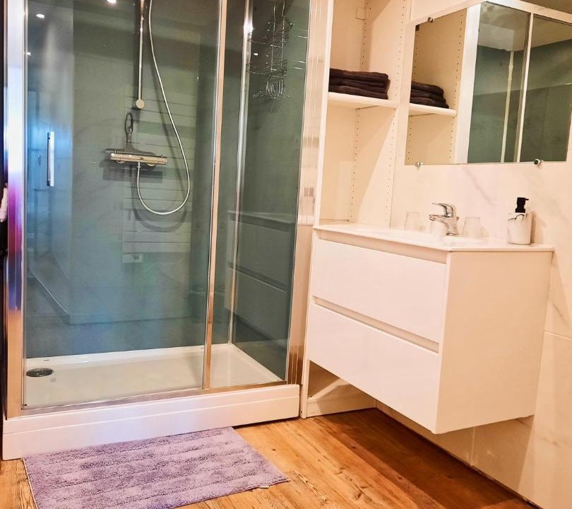 Photo of Others in Quintin