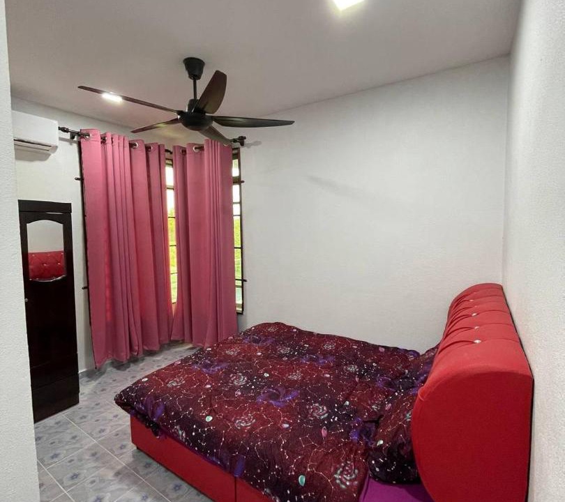 Photo of Bedroom in Kampung Gong Datok