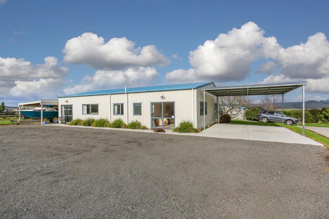 Photo of Buildings in Buckland