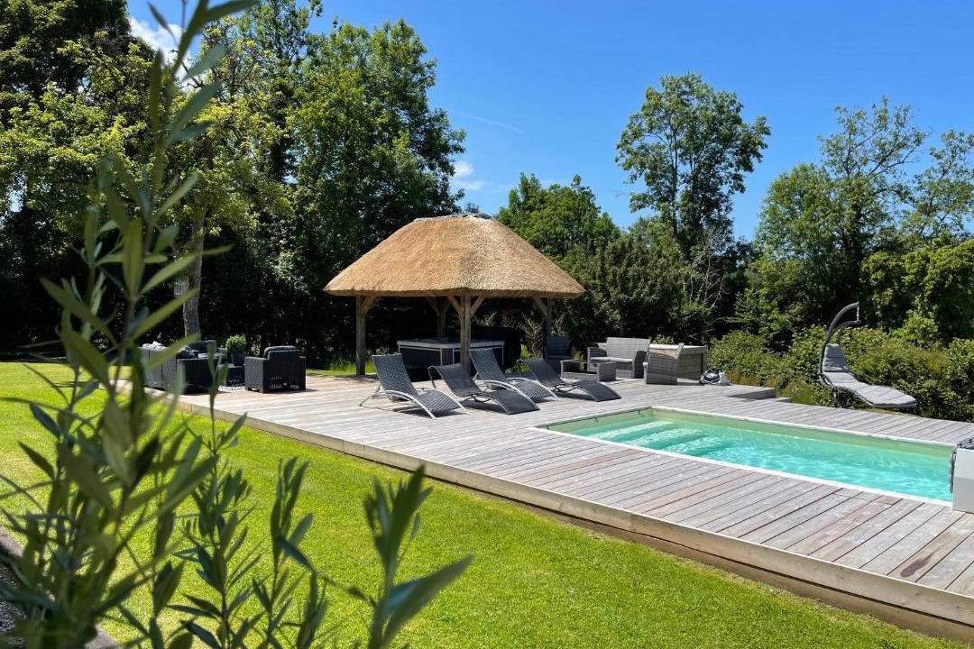 Photo of Outdoor in Ablon