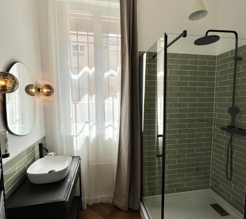 Photo of Bathroom in 13th Arrondissement