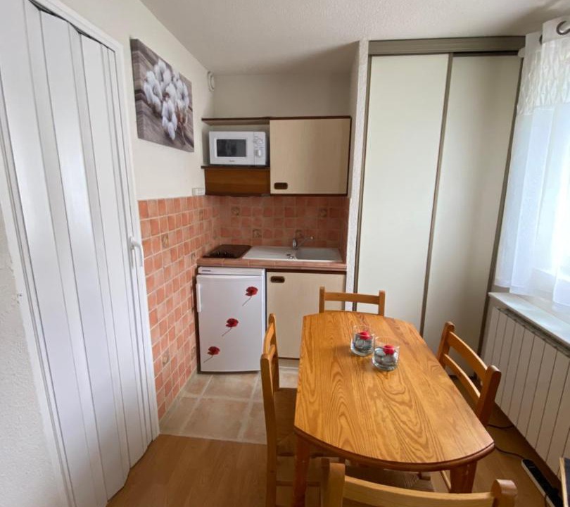 Photo of Kitchen in Font-Romeu-Odeillo-Via