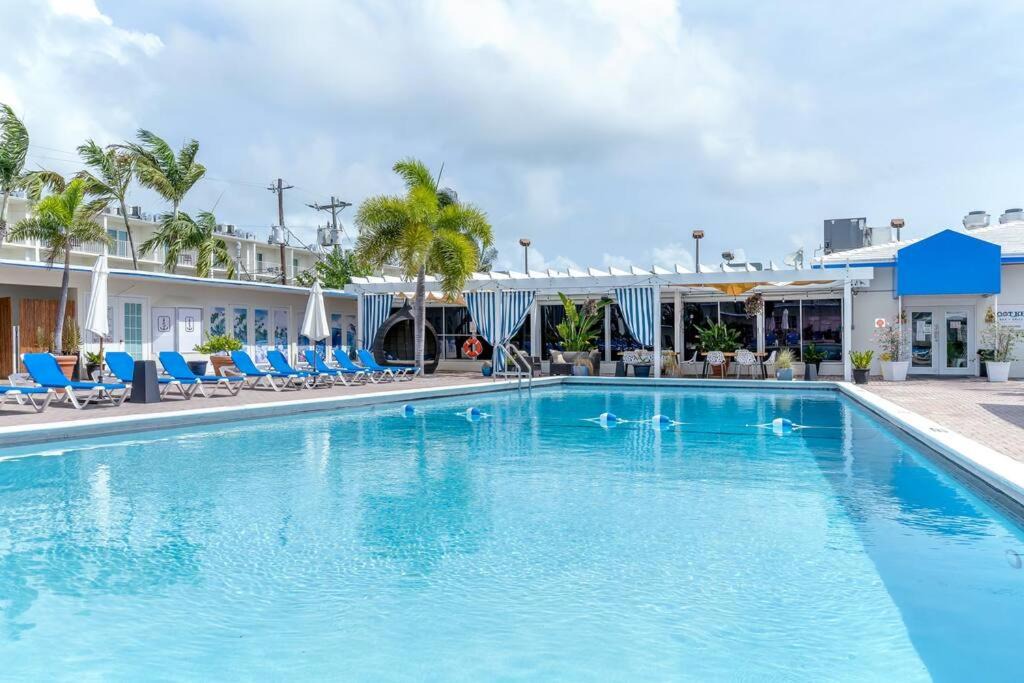 Photo of Others in Marathon