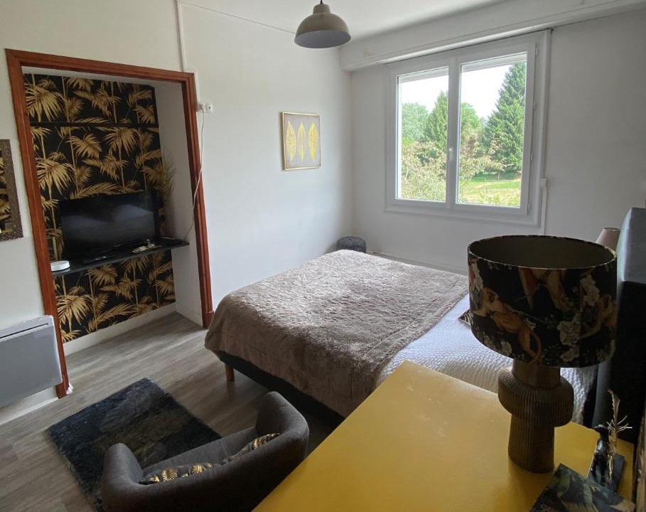 Photo of Others in Barlest