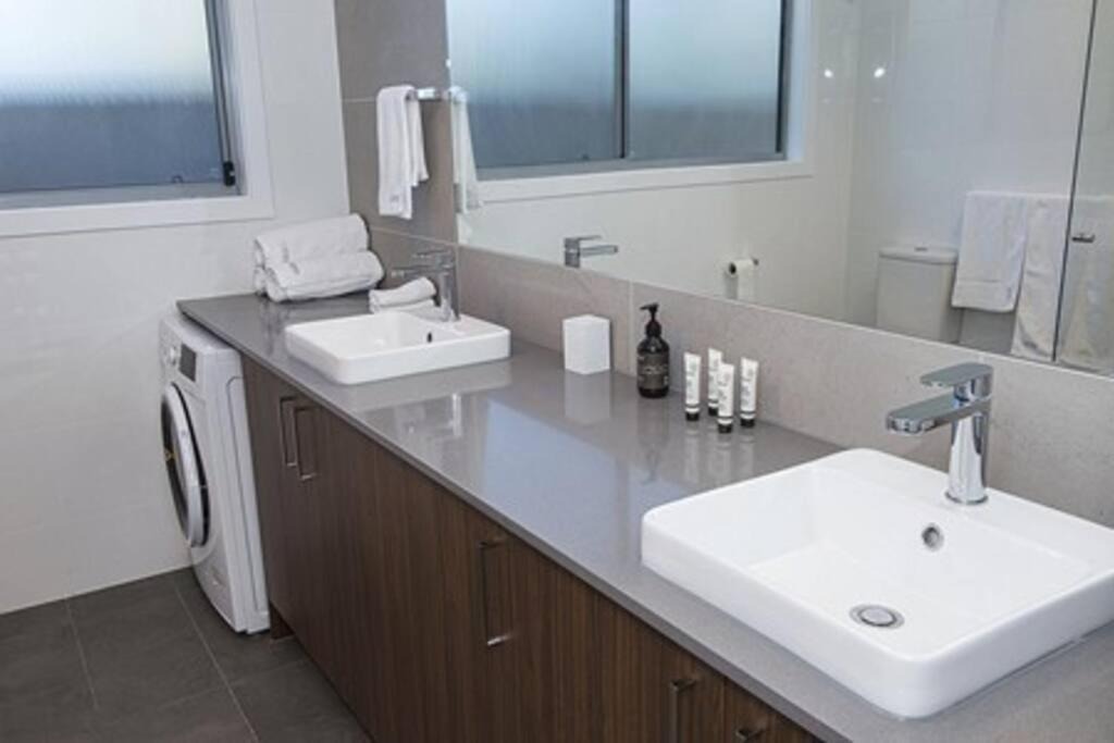 Photo of Bathroom in Nuriootpa