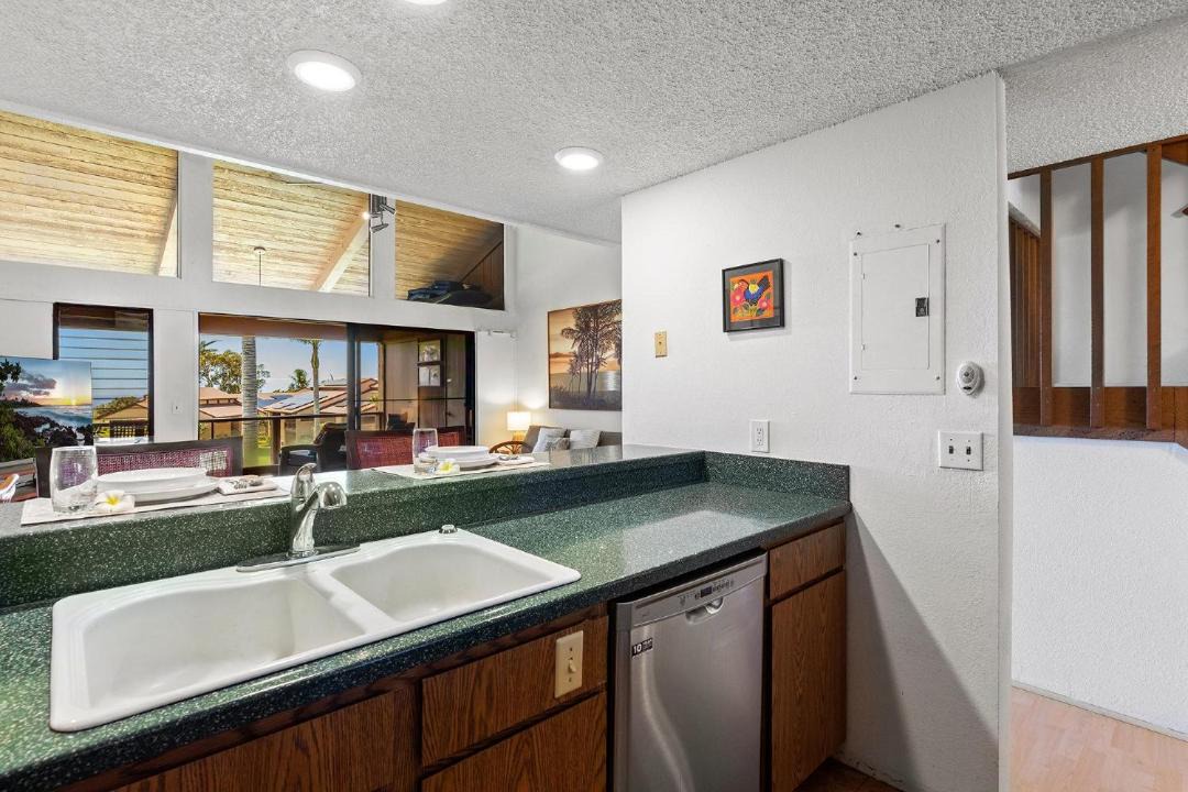 Photo of Kitchen in Waikoloa