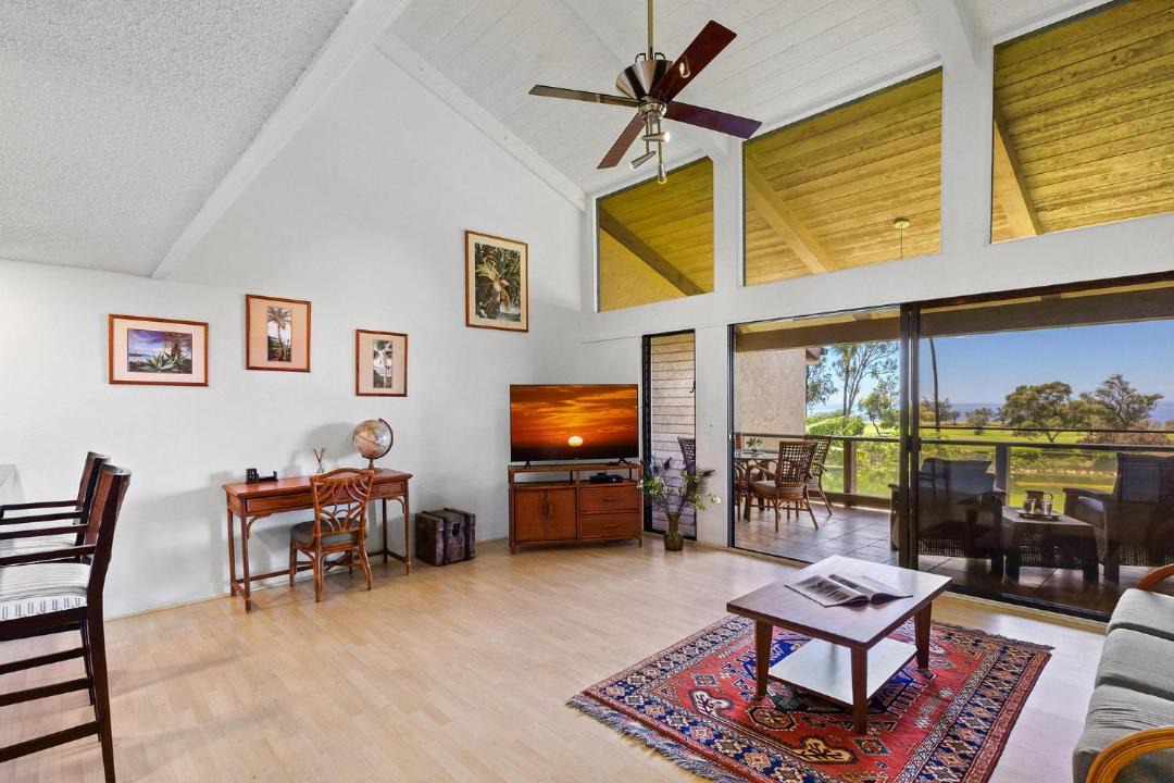 Photo of Livingroom in Waikoloa