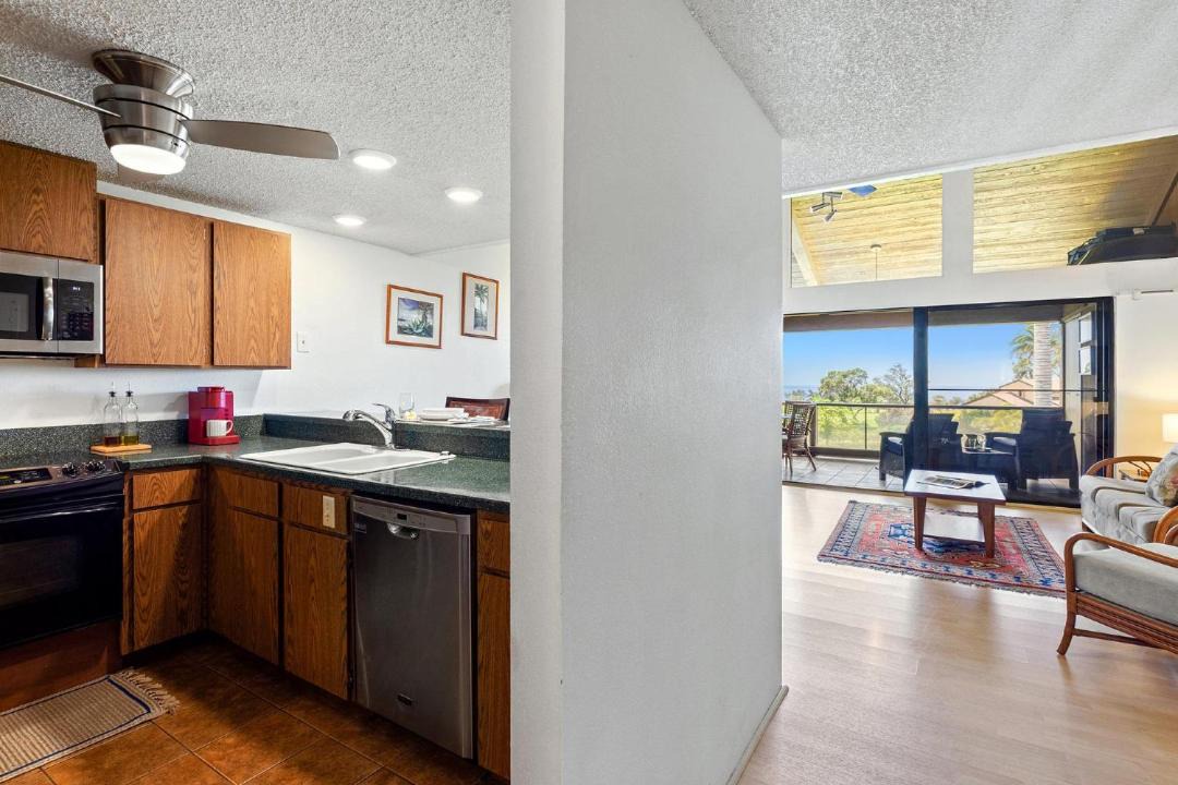 Photo of Kitchen in Waikoloa
