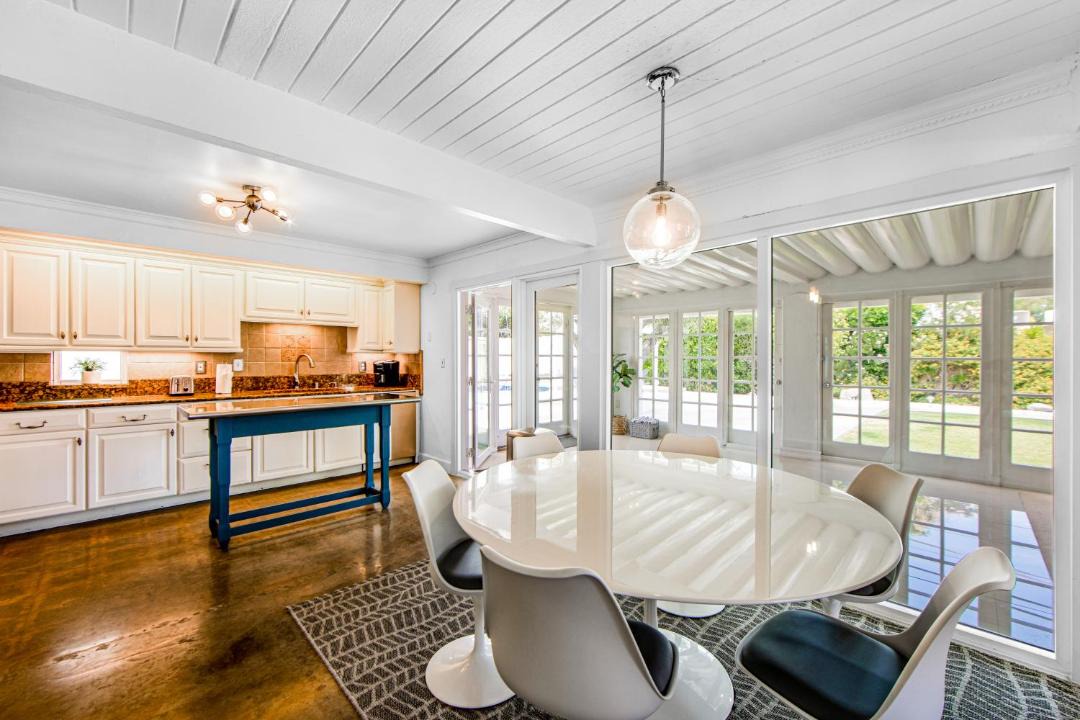 Photo of Kitchen in Racquet Club Estates