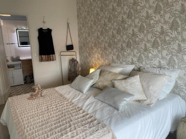 Photo of Others in Epernay