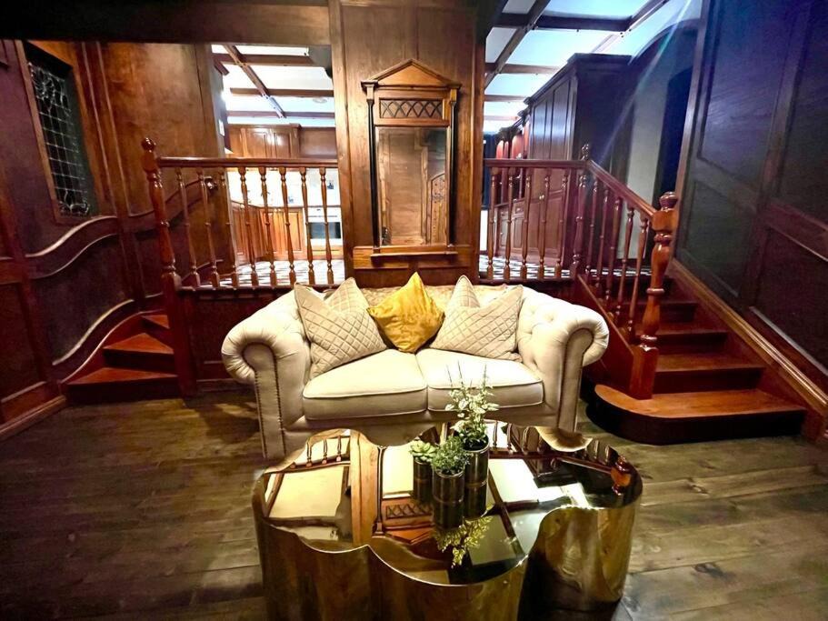 Photo of Others in Kallista