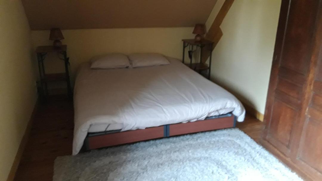 Photo of Bedroom in Limesy