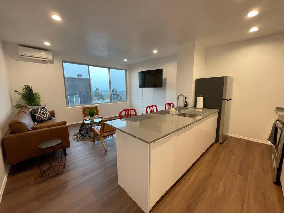 Photo of Livingroom in White Salmon