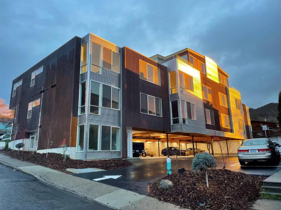 Photo of Buildings in White Salmon