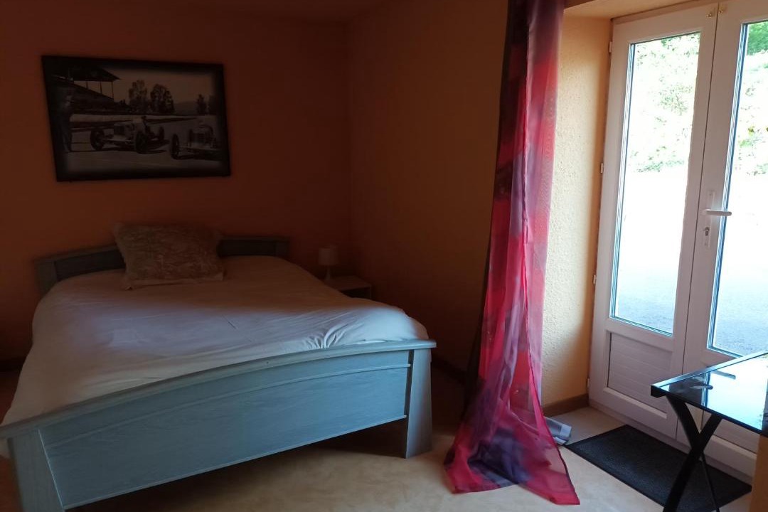 Photo of Others in Confracourt