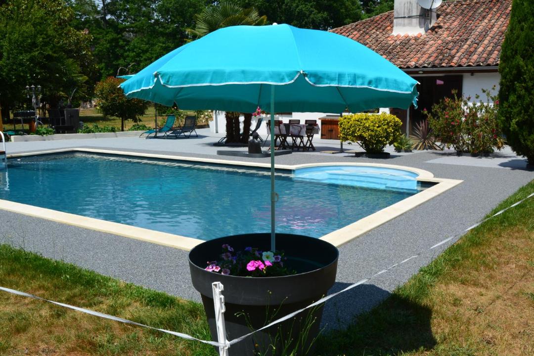 Photo of Others in Callen