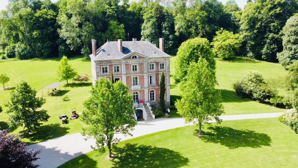 Photo of Others in Saint-Martin-de-Bienfaite-la-Cressonniere