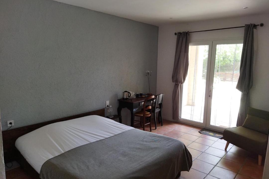 Photo of Bedroom in Le Somail