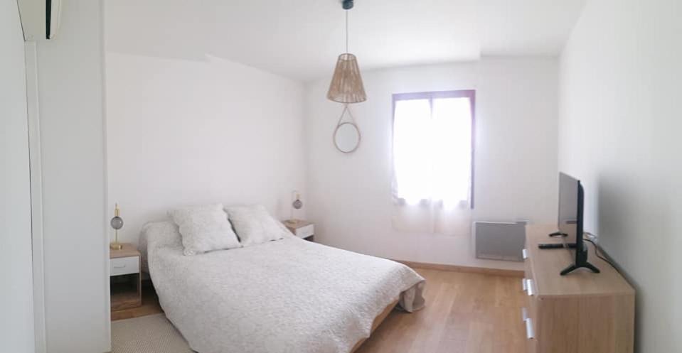 Photo of Bedroom in Saint-Nicolas-de-la-Grave