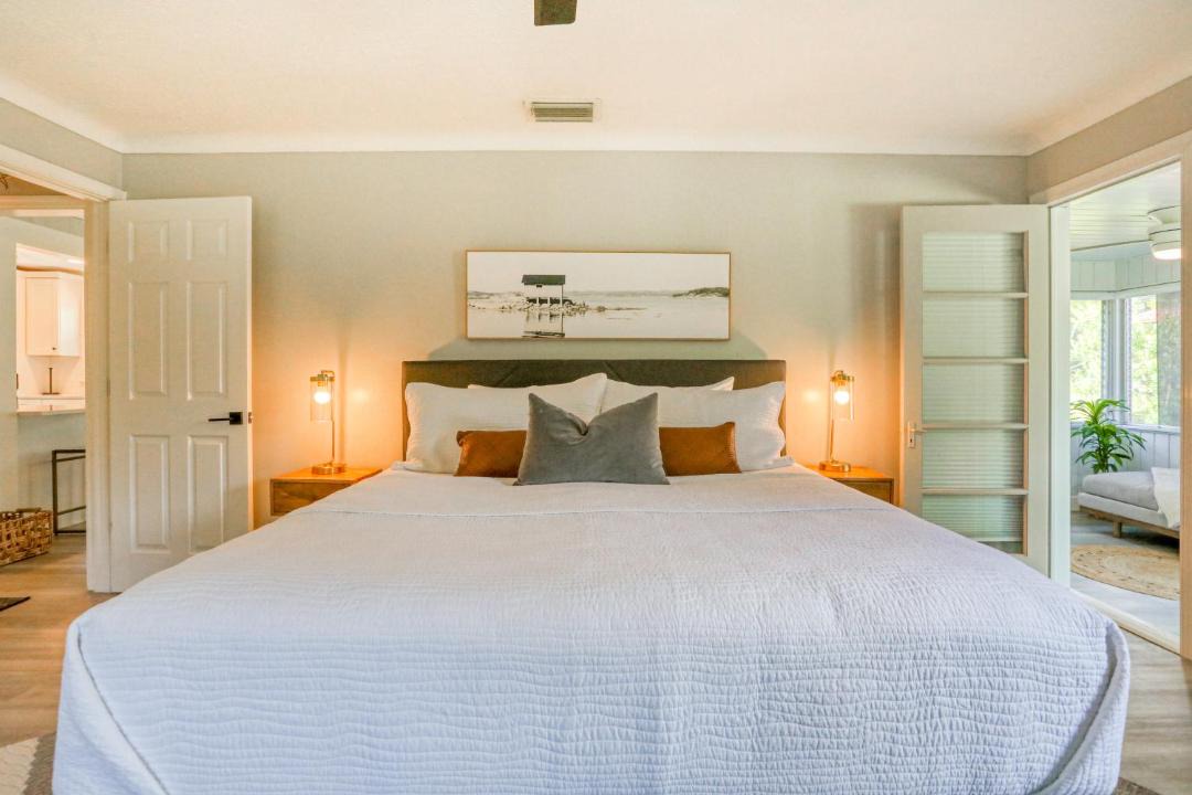 Photo of Bedroom in Indian Beach Sapphire Shores