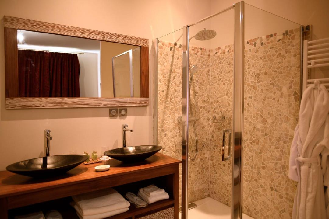 Photo of Bathroom in Boyer