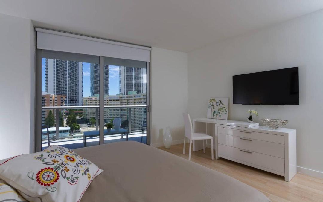 Photo of Others in Hallandale Beach