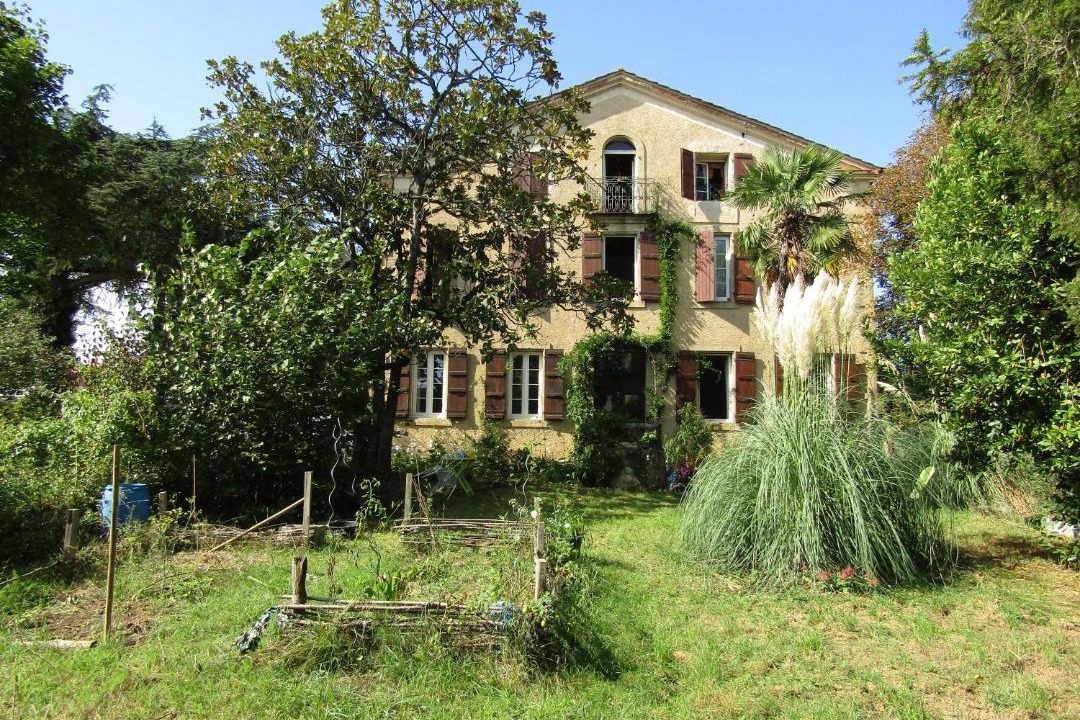 Photo of Others in Caillavet