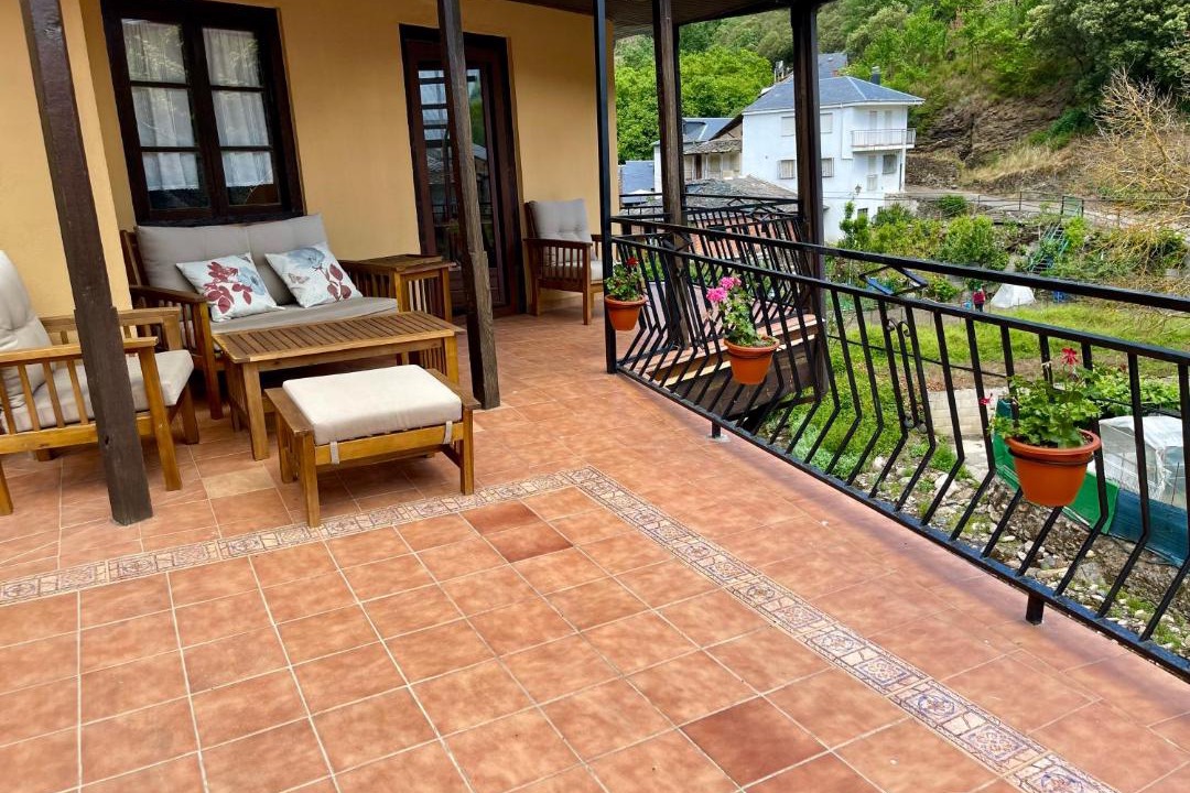 Photo of Patio Balcony in Montes de Valdueza