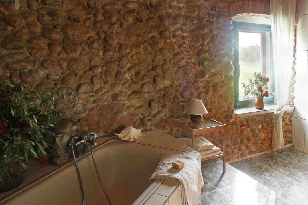 Photo of Bathroom in Pontos