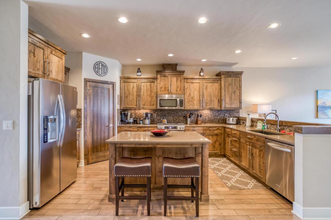 Photo of Others in Southern Crossing