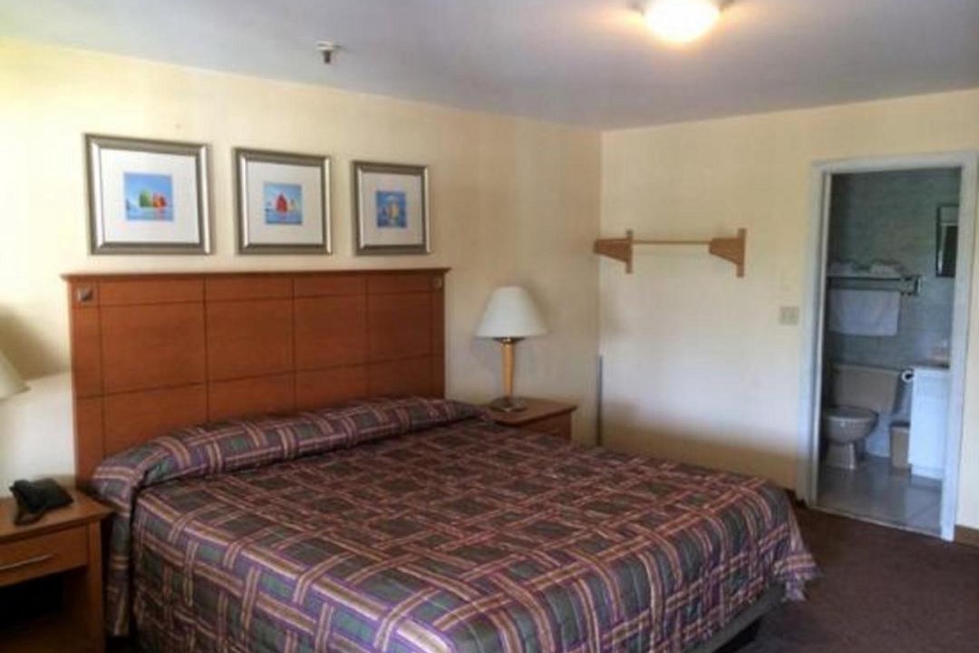 Photo of Bedroom in Naugatuck