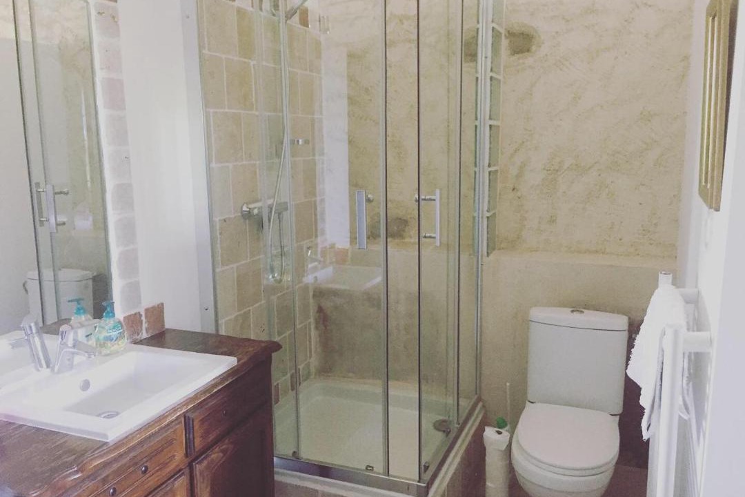 Photo of Bathroom in Le Somail