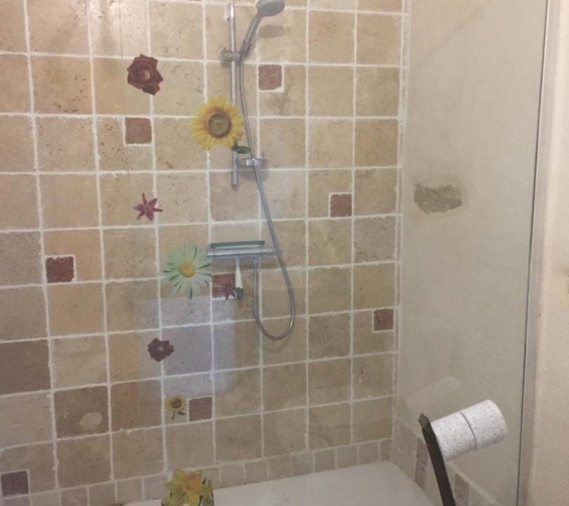 Photo of Bathroom in Le Somail