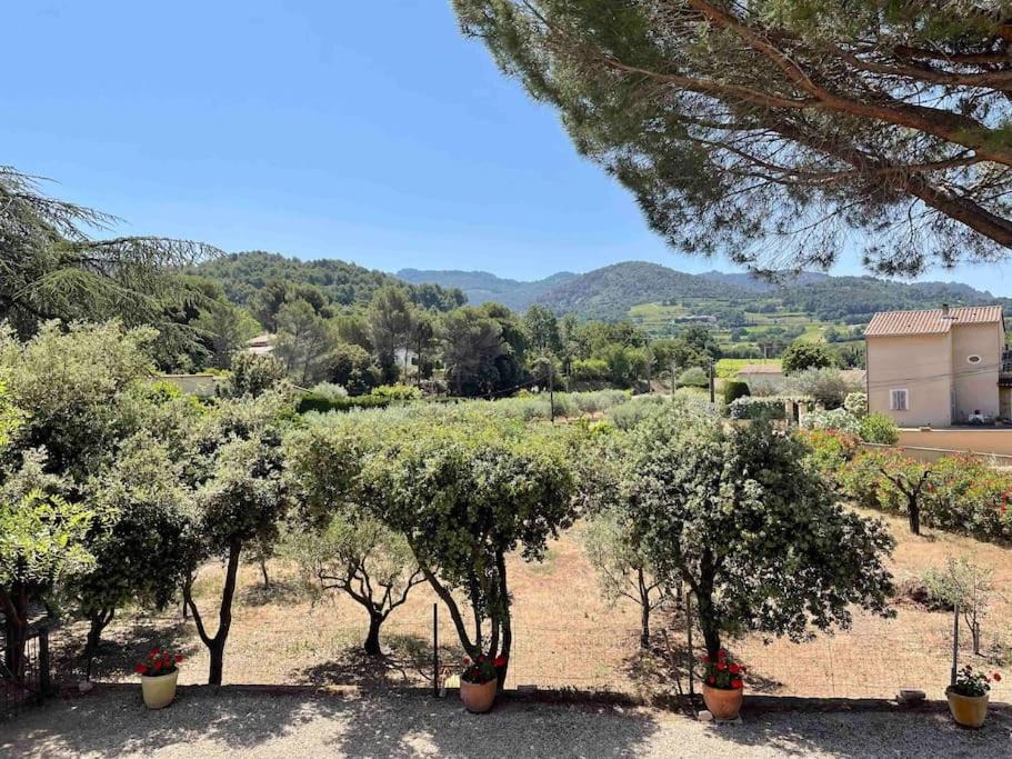 Photo of Others in Sablet