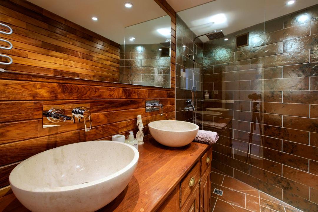 Photo of Bathroom in Saint-Sulpice-de-Faleyrens