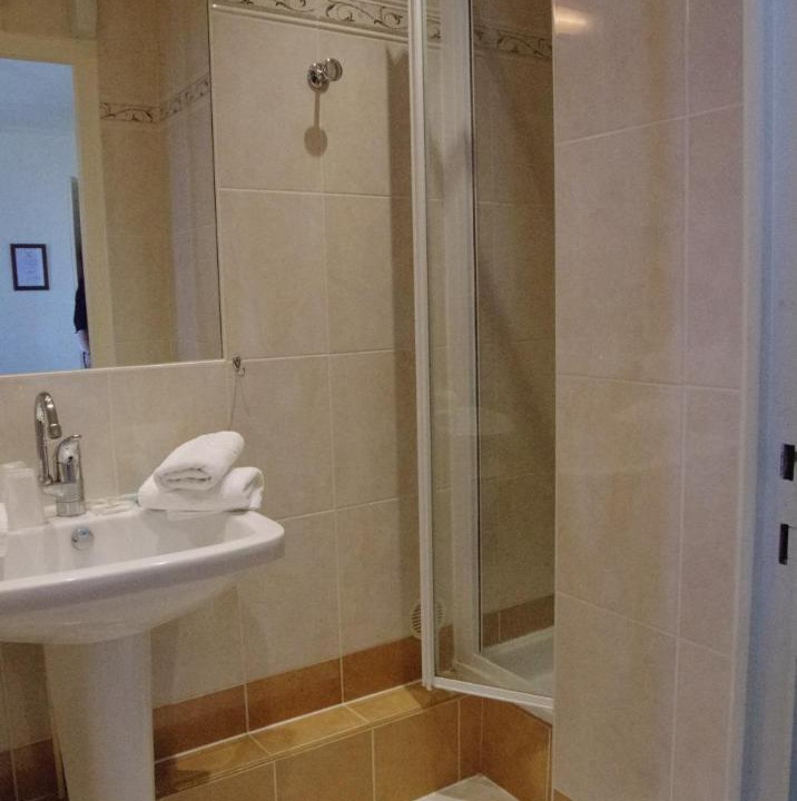 Photo of Bathroom in Arromanches-les-Bains