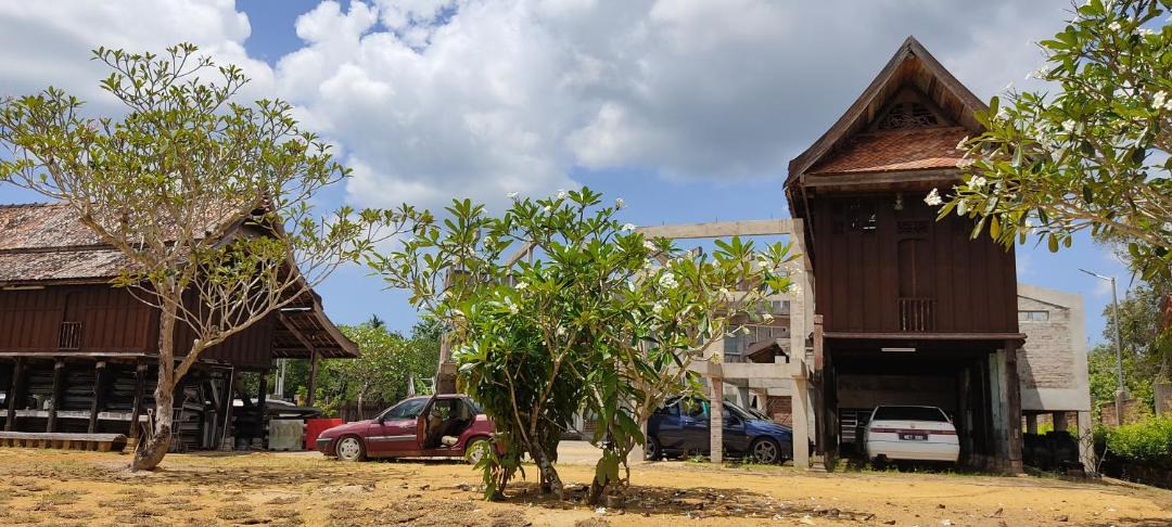Photo of Buildings in Marang