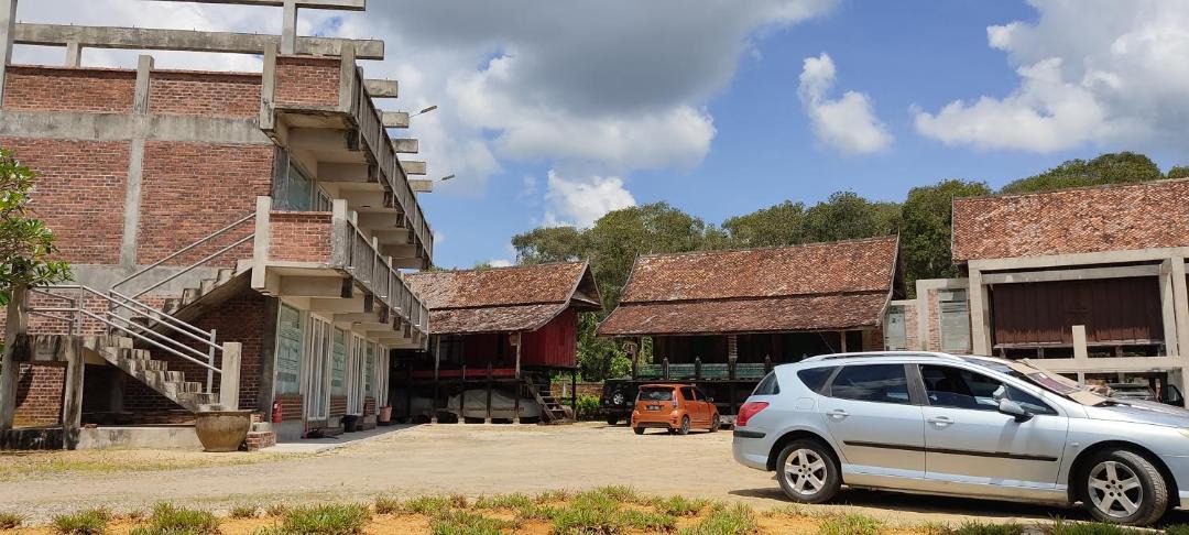 Photo of Buildings in Marang