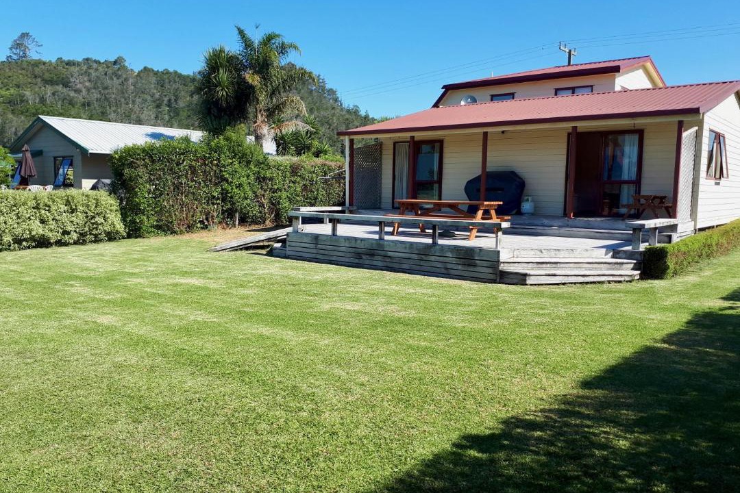 Photo of Buildings in Hahei