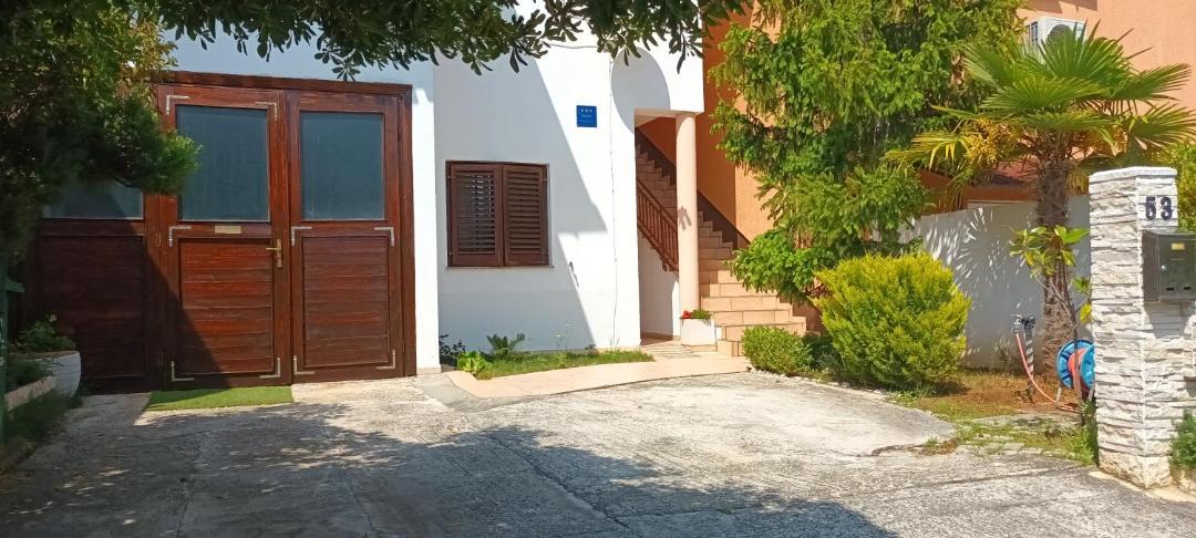 Photo of Buildings in Vintijan