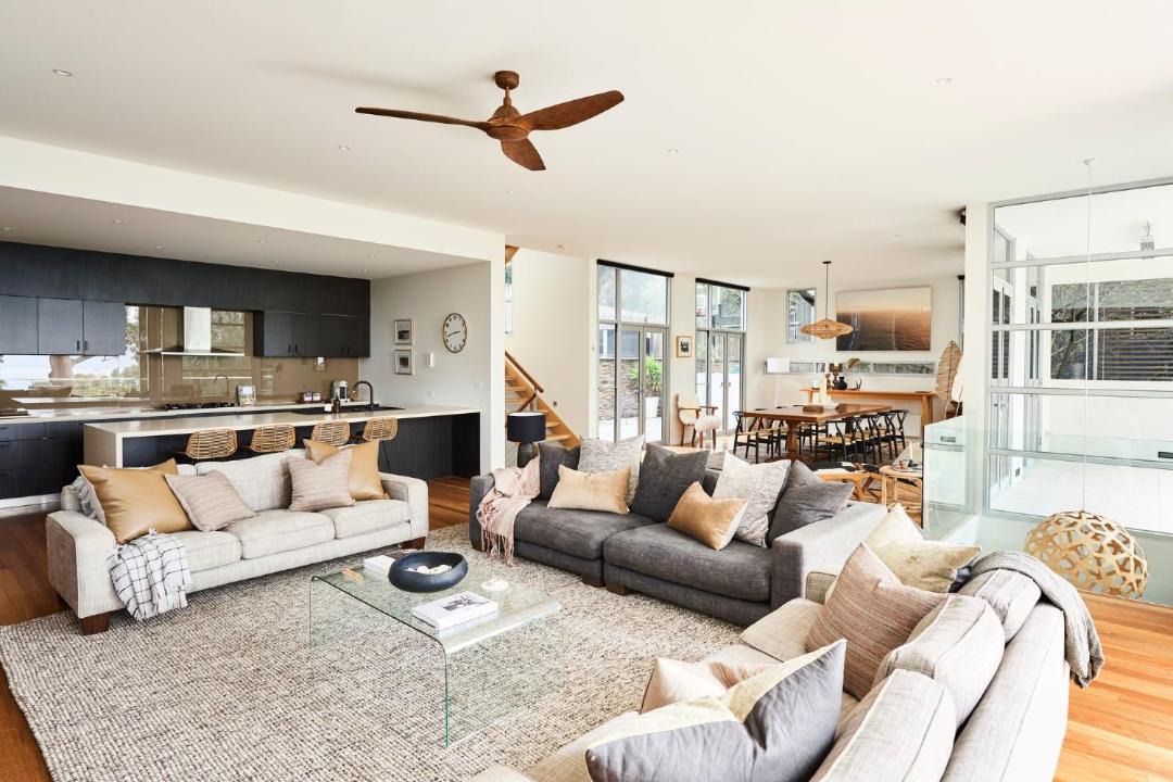 Photo of Others in Lorne