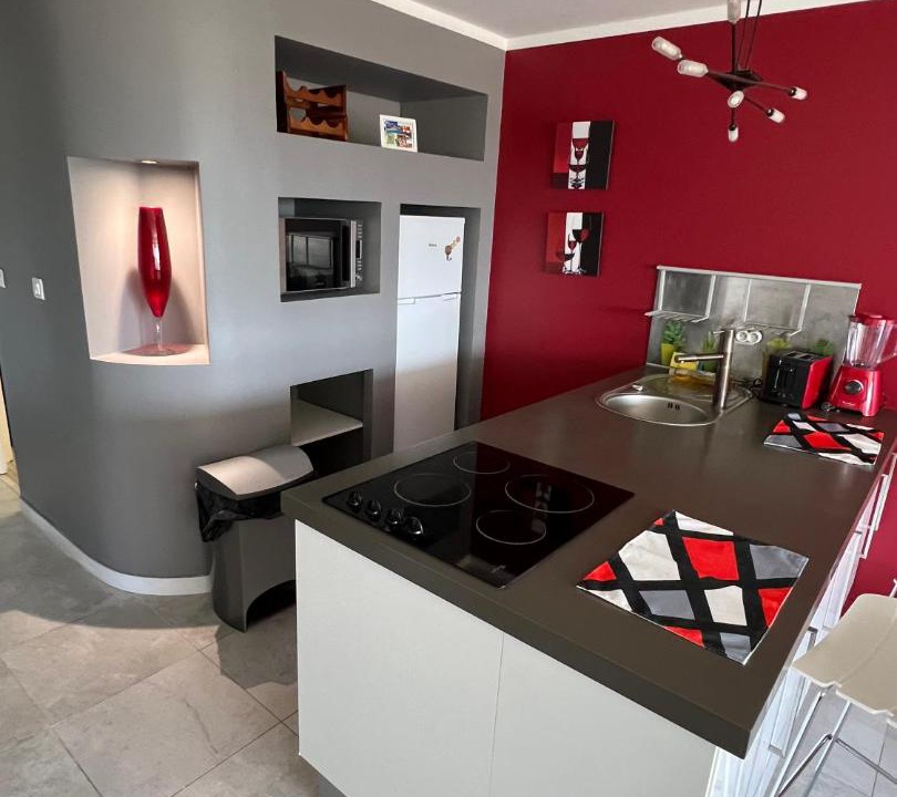 Photo of Others in Cul de Sac