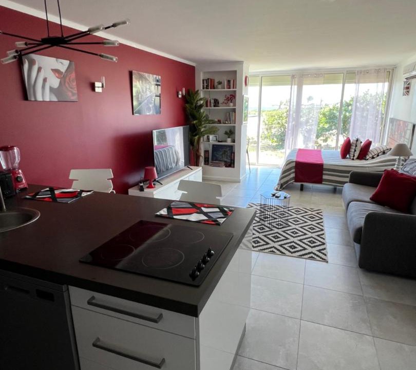 Photo of Others in Cul de Sac