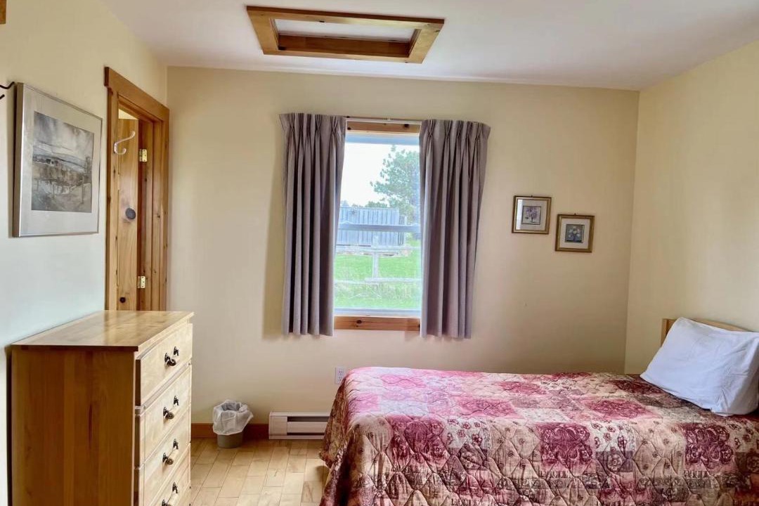 Photo of Bedroom in Green Gables
