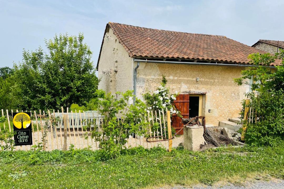 Photo of Buildings in Riberac