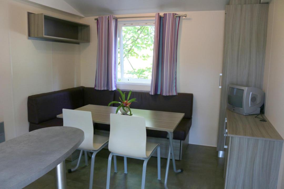 Photo of Others in Ribes