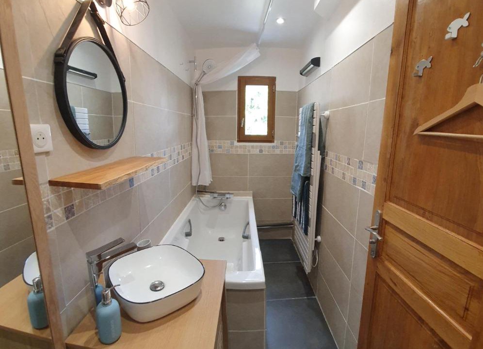 Photo of Bathroom in Honfleur