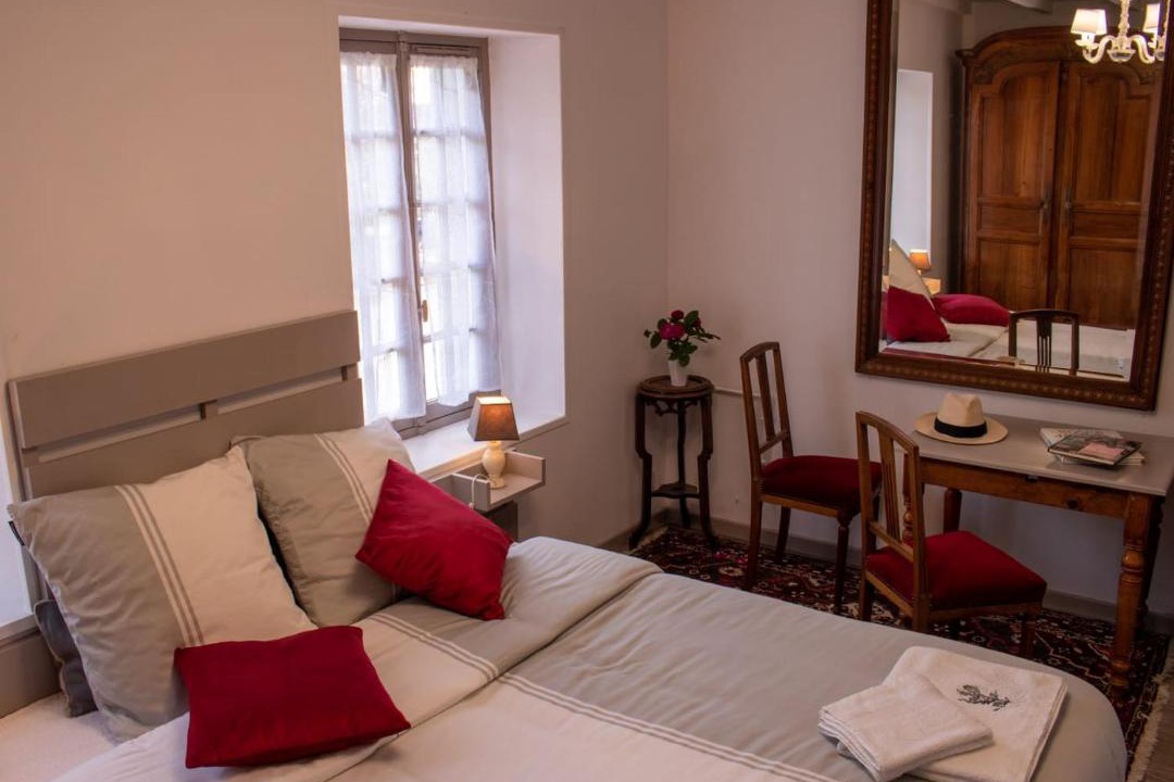 Photo of Others in Orval